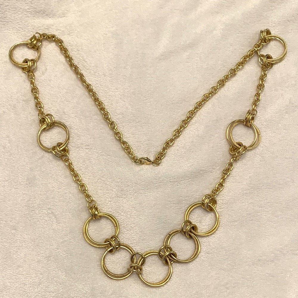 Elegant faux Gold Chain Necklace